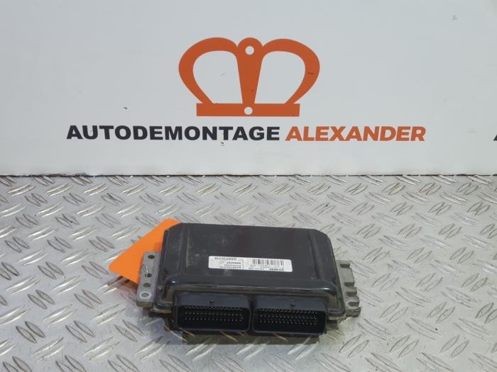 Used Engine management computer Renault Clio II (BB/CB) 1.2 Price € 89,99 Margin scheme offered by Alexander Autodemontage