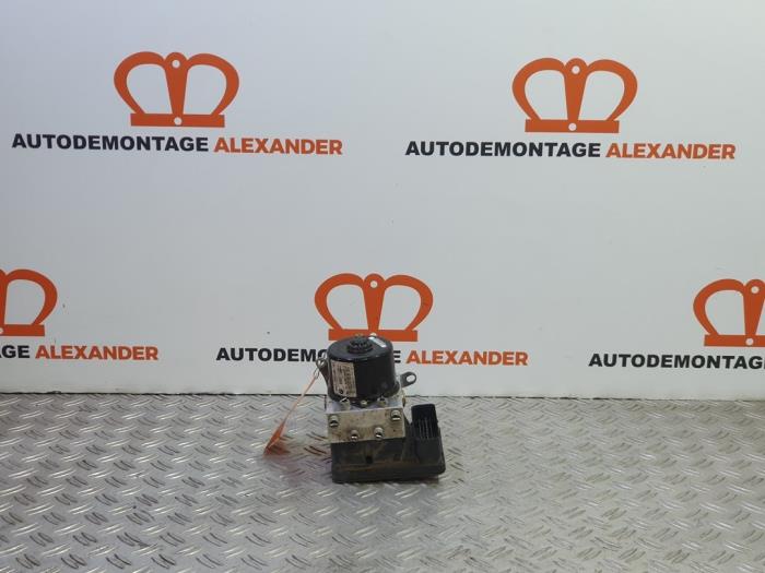 Używane Pompa ABS BMW 1 serie (E87/87N) 116i 1.6 16V Cena € 39,99 Procedura marży oferowane przez Alexander Autodemontage