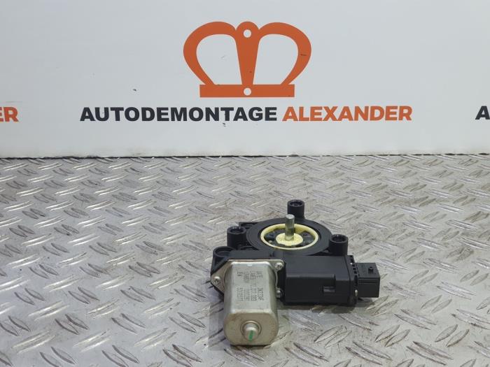 Usados Motor de ventanilla de puerta Opel Corsa D 1.3 CDTi 16V ecoFLEX Precio de solicitud ofrecido por Alexander Autodemontage