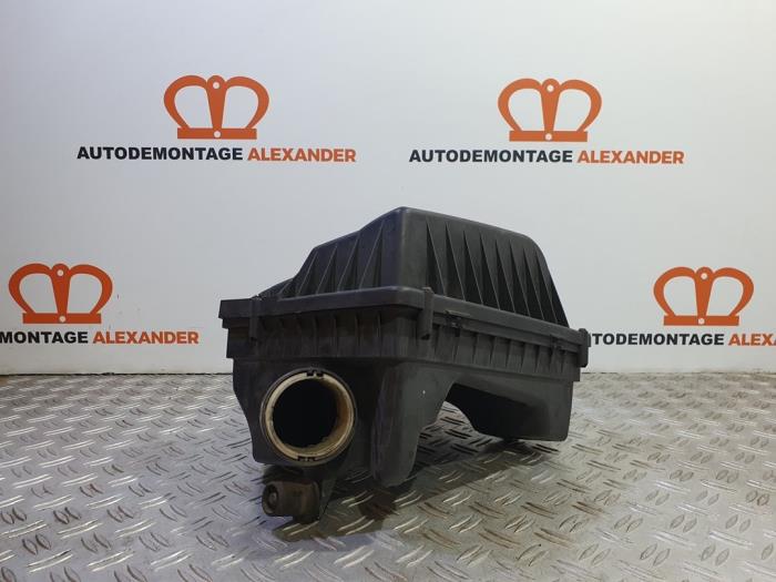 Air box from a Opel Astra H Twin Top (L67) 1.6 16V 2007