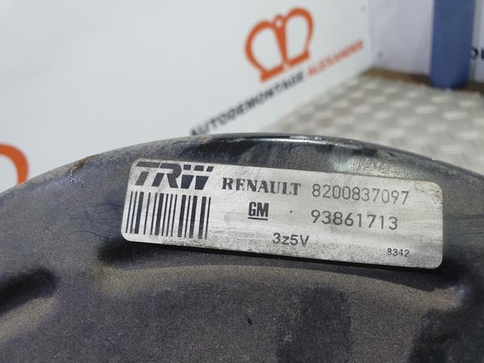Wspomaganie hamulców z Renault Trafic New (FL) 2.0 dCi 16V 90 2010