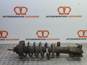 Used Front shock absorber, right Renault Trafic New (FL) 2.0 dCi 16V 90 Price on request offered by Alexander Autodemontage