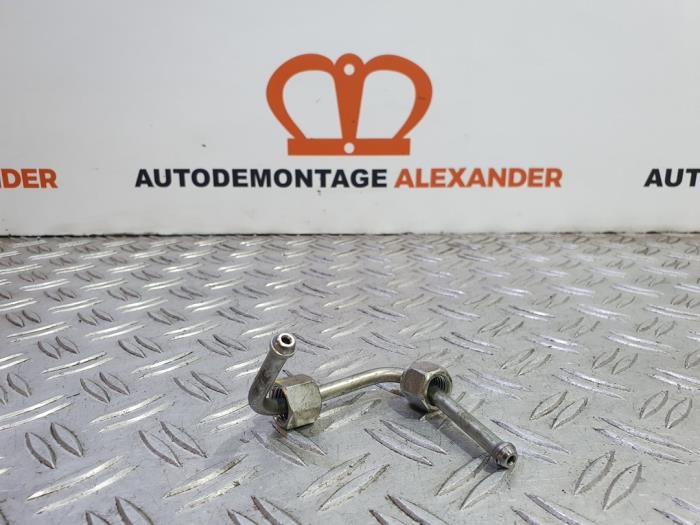 Begagnade Bränsleledning Opel Astra K 1.6 CDTI 110 16V Pris på förfrågan erbjuds av Alexander Autodemontage
