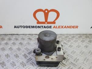 Used ABS pump Peugeot 307 CC (3B) 2.0 16V Price € 100,00 Margin scheme offered by Alexander Autodemontage