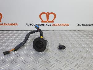 Gebrauchte Zündschloss + Schlüssel Peugeot 206 CC (2D) 1.6 16V Preis auf Anfrage angeboten von Alexander Autodemontage