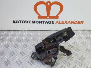 Used Bonnet lock mechanism Toyota Prius (NHW20) 1.5 16V Price € 70,00 Margin scheme offered by Alexander Autodemontage