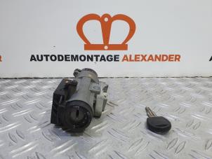 Used Ignition lock + key Chevrolet Matiz 1.0 Price on request offered by Alexander Autodemontage