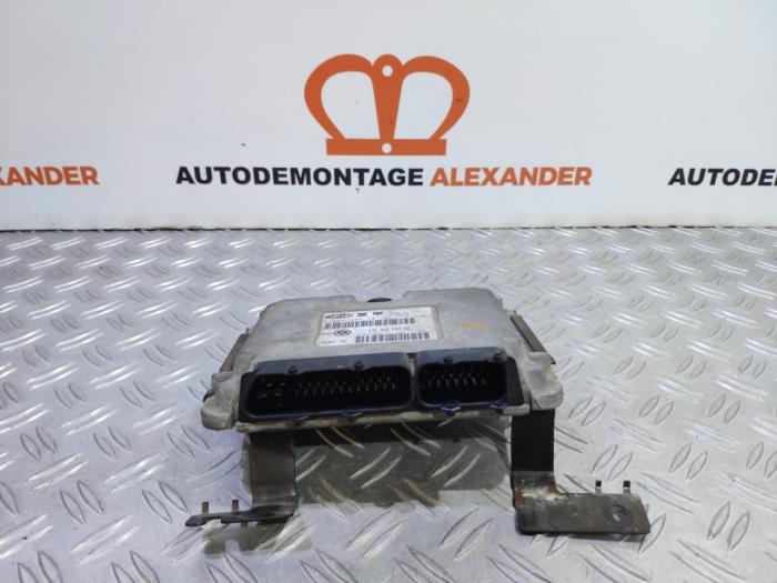 Używane Komputer sterowania silnika Volkswagen Golf IV (1J1) 1.4 16V Cena € 29,99 Procedura marży oferowane przez Alexander Autodemontage