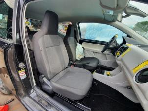 Used Seat, right Volkswagen Up! (121) 1.0 12V 75 Price € 150,00 Margin scheme offered by Alexander Autodemontage