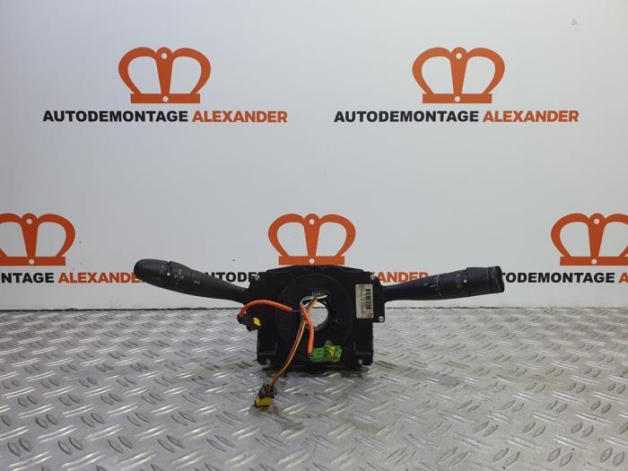 Usados Interruptor combinado columna de dirección Citroen C3 (FC/FL/FT) 1.4 Precio € 99,99 IVA incluido ofrecido por Alexander Autodemontage