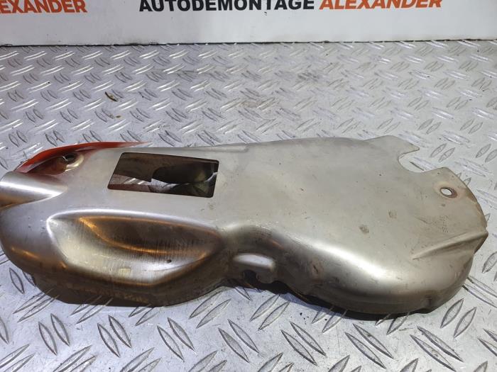 Begagnade Värmesköld Seat Ibiza IV (6J5) 1.4 TDI 12V Pris på förfrågan erbjuds av Alexander Autodemontage
