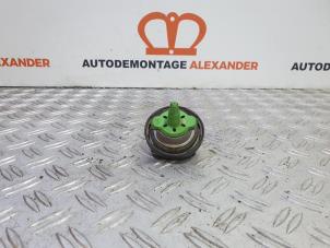 Used Fuel cap BMW X5 (E70) 3.0sd 24V Price on request offered by Alexander Autodemontage