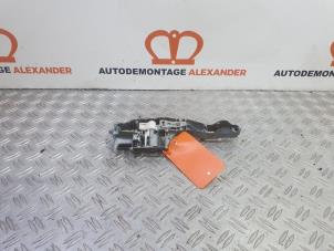 Usagé Poignée de porte arrière droite Peugeot 207/207+ (WA/WC/WM) 1.4 16V Prix sur demande proposé par Alexander Autodemontage
