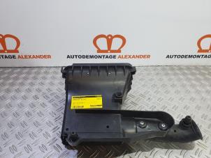 Używane Obudowa filtra powietrza Nissan Pixo (D31S) 1.0 12V Cena € 40,00 Procedura marży oferowane przez Alexander Autodemontage