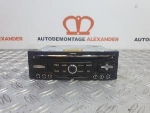 Używane Radioodtwarzacz CD Citroen C4 Picasso (UD/UE/UF) 1.6 16V THP Sensodrive Cena € 400,00 Procedura marży oferowane przez Alexander Autodemontage