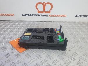 Usagé Boîte à fusibles Citroen C4 Picasso (UD/UE/UF) 1.6 16V THP Sensodrive Prix € 150,00 Règlement à la marge proposé par Alexander Autodemontage