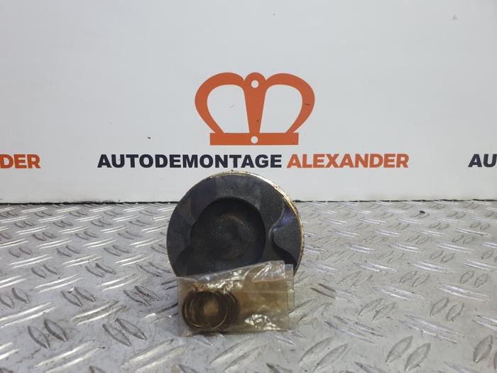Usados Pistón BMW 1 serie (E87/87N) 116i 2.0 16V Precio de solicitud ofrecido por Alexander Autodemontage
