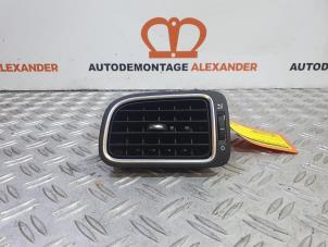 Used Dashboard vent Volkswagen Polo V (6R) 1.2 TDI 12V BlueMotion Price on request offered by Alexander Autodemontage