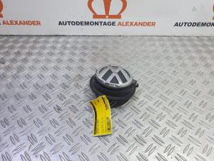 Usagé Poignée hayon Volkswagen Polo V (6R) 1.2 TDI 12V BlueMotion Prix sur demande proposé par Alexander Autodemontage