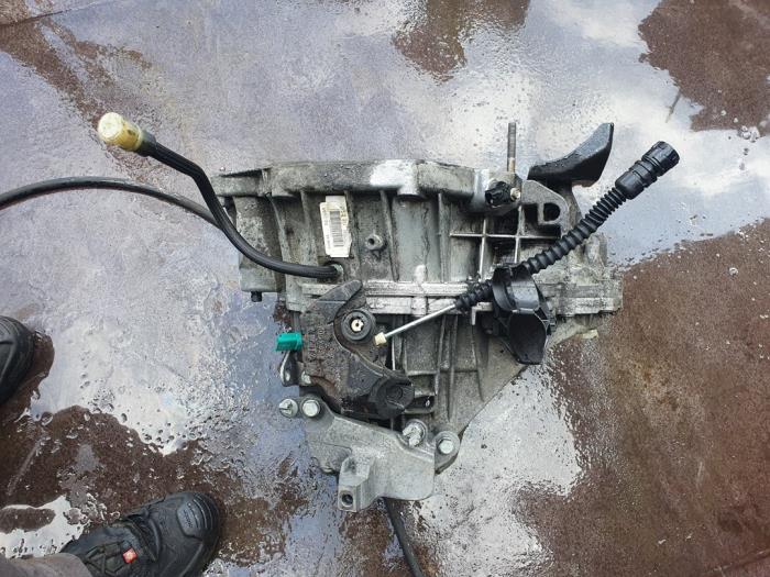 Gearbox from a Renault Grand Scénic III (JZ) 1.5 dCi 105 2012