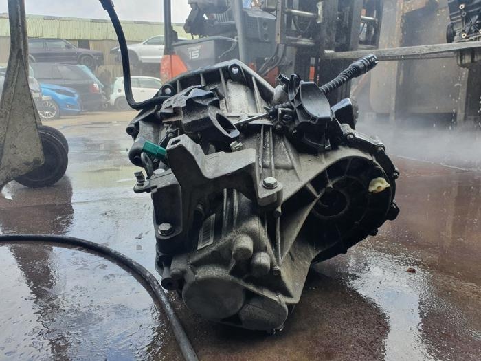 Gearbox from a Renault Grand Scénic III (JZ) 1.5 dCi 105 2012