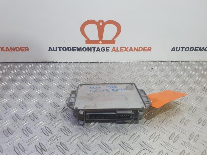 Used Engine management computer Renault Clio II (BB/CB) 1.2 Price € 89,99 Margin scheme offered by Alexander Autodemontage