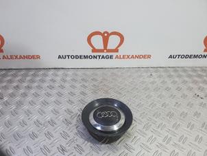 Used Hub cap Audi A4 (B7) 2.0 TDI 16V Price on request offered by Alexander Autodemontage