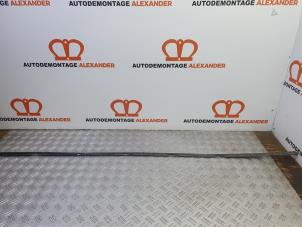 Used Side skirt, right Volkswagen Polo V (6R) 1.2 TDI 12V BlueMotion Price on request offered by Alexander Autodemontage