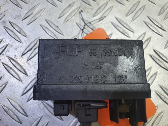 Glow plug relay Fiat Doblo 1.9 JTD Multijet 55199051