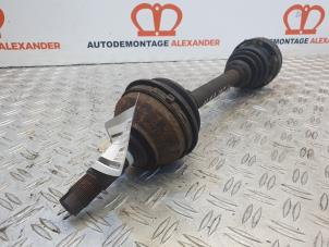 Used Front drive shaft, left Alfa Romeo 147 (937) 1.6 HP Twin Spark 16V Price € 50,00 Margin scheme offered by Alexander Autodemontage