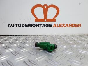 Używane Wtryskiwacz (wtrysk benzyny) Peugeot 206 (2A/C/H/J/S) 1.1 XN,XR Cena € 30,00 Procedura marży oferowane przez Alexander Autodemontage