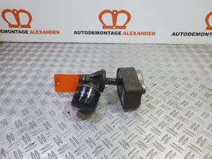 Used Oil cooler Nissan Qashqai (J10) 1.5 dCi Price on request offered by Alexander Autodemontage