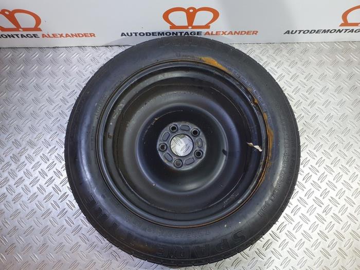 Notreserverad Ford Focus 2 1.6 TDCi 16V 90 - XXXX0 Stahl PIRELLI