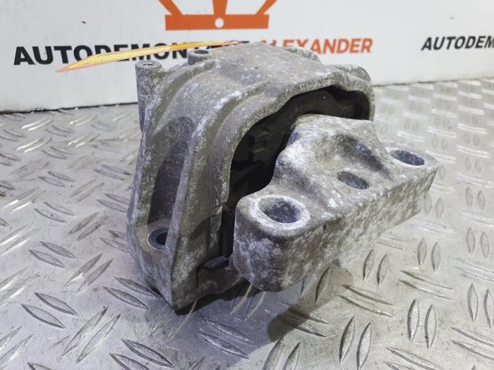Used Engine mount Volkswagen Golf V (1K1) 1.4 16V Price € 60,00 Margin scheme offered by Alexander Autodemontage
