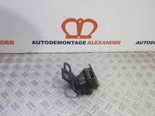 Used Rear door hinge, left Seat Leon (1P1) 2.0 FSI 16V Price on request offered by Alexander Autodemontage