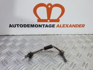 Used Fuel line Renault Trafic New (FL) 2.5 dCi 16V 115 FAP Price on request offered by Alexander Autodemontage