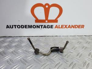 Used Fuel line Renault Trafic New (FL) 2.5 dCi 16V 115 FAP Price on request offered by Alexander Autodemontage