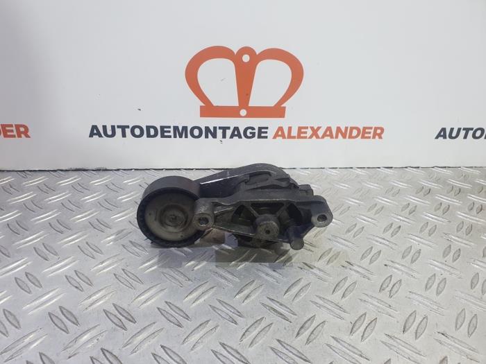 Usados Rodillo tensor correa múltiple Seat Leon (1P1) 2.0 TDI 16V Precio de solicitud ofrecido por Alexander Autodemontage