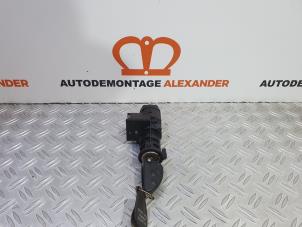 Usagé Serrure de contact + clé Alfa Romeo 147 (937) 2.0 Twin Spark 16V Prix sur demande proposé par Alexander Autodemontage