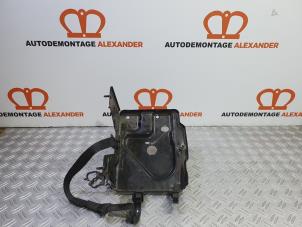 Gebrauchte Batterieträger Fiat 500 (312) 0.9 TwinAir 85 Preis auf Anfrage angeboten von Alexander Autodemontage