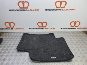Gebrauchte Matten Set Hyundai i20 1.2i 16V Preis auf Anfrage angeboten von Alexander Autodemontage