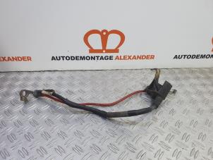 Usagé Borne de batterie Volkswagen Passat (3C2) 2.0 TDI 140 Prix sur demande proposé par Alexander Autodemontage