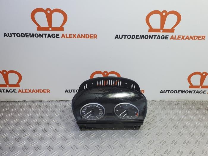 Begagnade Instrumentpanel BMW 5 serie Touring (E61) 525d 24V Pris € 99,99 Marginaltabell erbjuds av Alexander Autodemontage