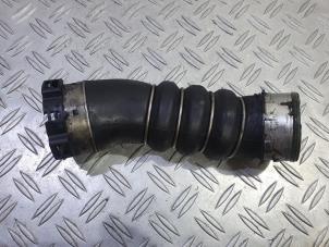 Intercooler Rohr van een BMW 5 serie Touring (E61) 525d 24V 2006