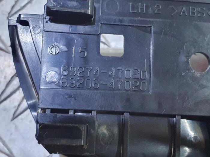 Rear door lock mechanism 4door, left Toyota Prius 1.5 16V 6927447020