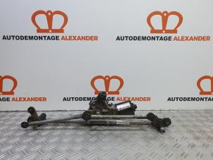 Used Wiper motor + mechanism Chevrolet Aveo (250) 1.2 16V Price on request offered by Alexander Autodemontage