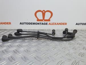 Usados Juego de cables de bujías Hyundai i10 (F5) 1.1i 12V Precio de solicitud ofrecido por Alexander Autodemontage