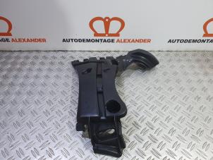 Used Rear bumper bracket, left Renault Kangoo/Grand Kangoo (KW) 1.5 dCi 90 FAP Price on request offered by Alexander Autodemontage