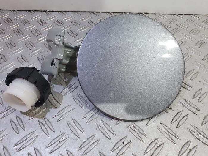 Tank cap cover from a Mitsubishi Space Star (A0) 1.2 12V 2018
