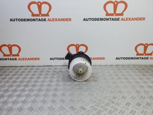 Usagé Moteur de ventilation chauffage Mitsubishi Space Star (A0) 1.2 12V Prix sur demande proposé par Alexander Autodemontage